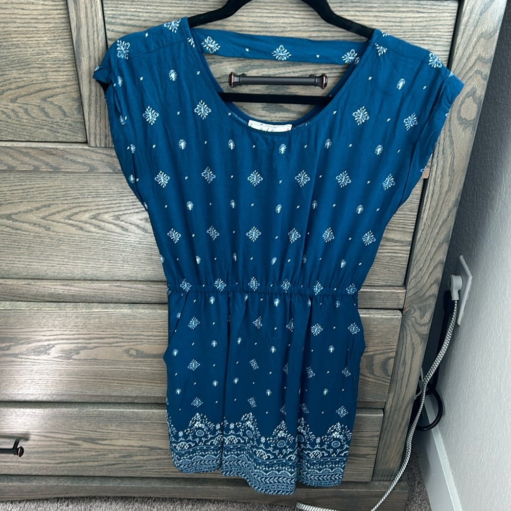 Pink rose navy blue dress with pockets